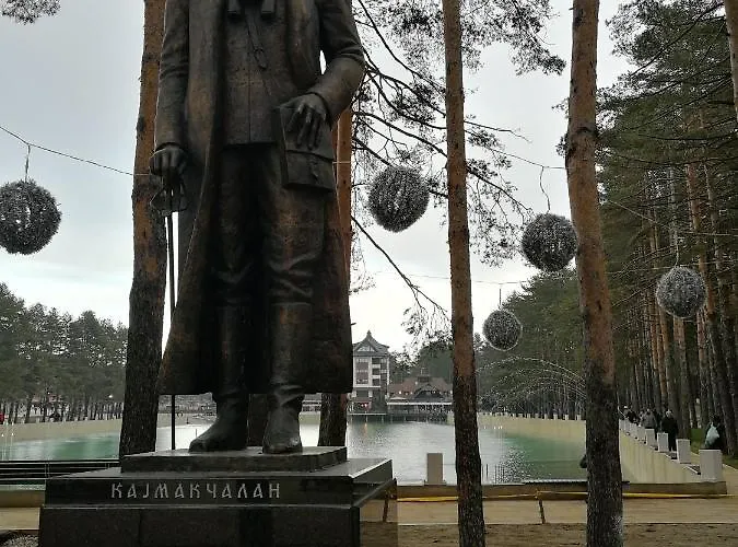 69 * 兹拉蒂博尔